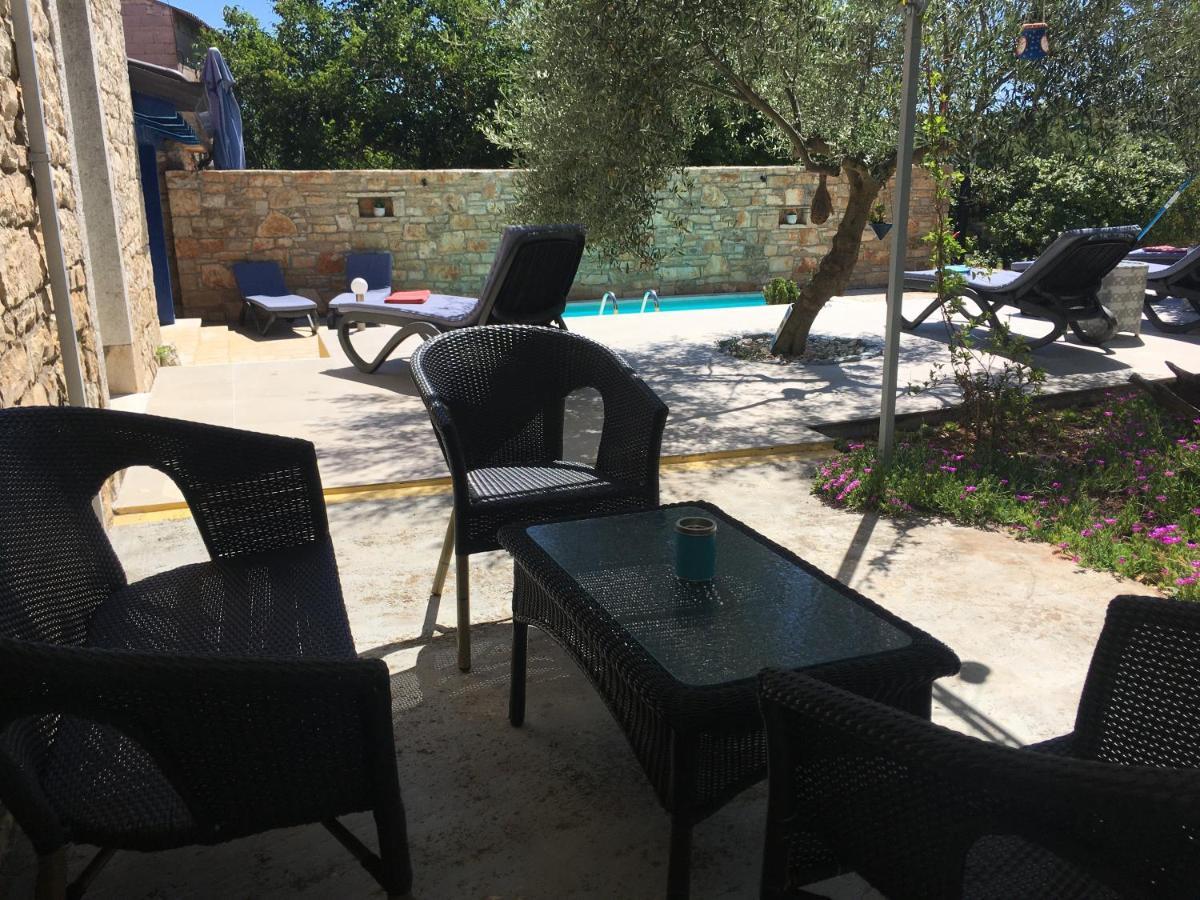 Holiday Home Ava1 With Pool & Holiday Home Ava2 With Whirlpool Baderna Extérieur photo