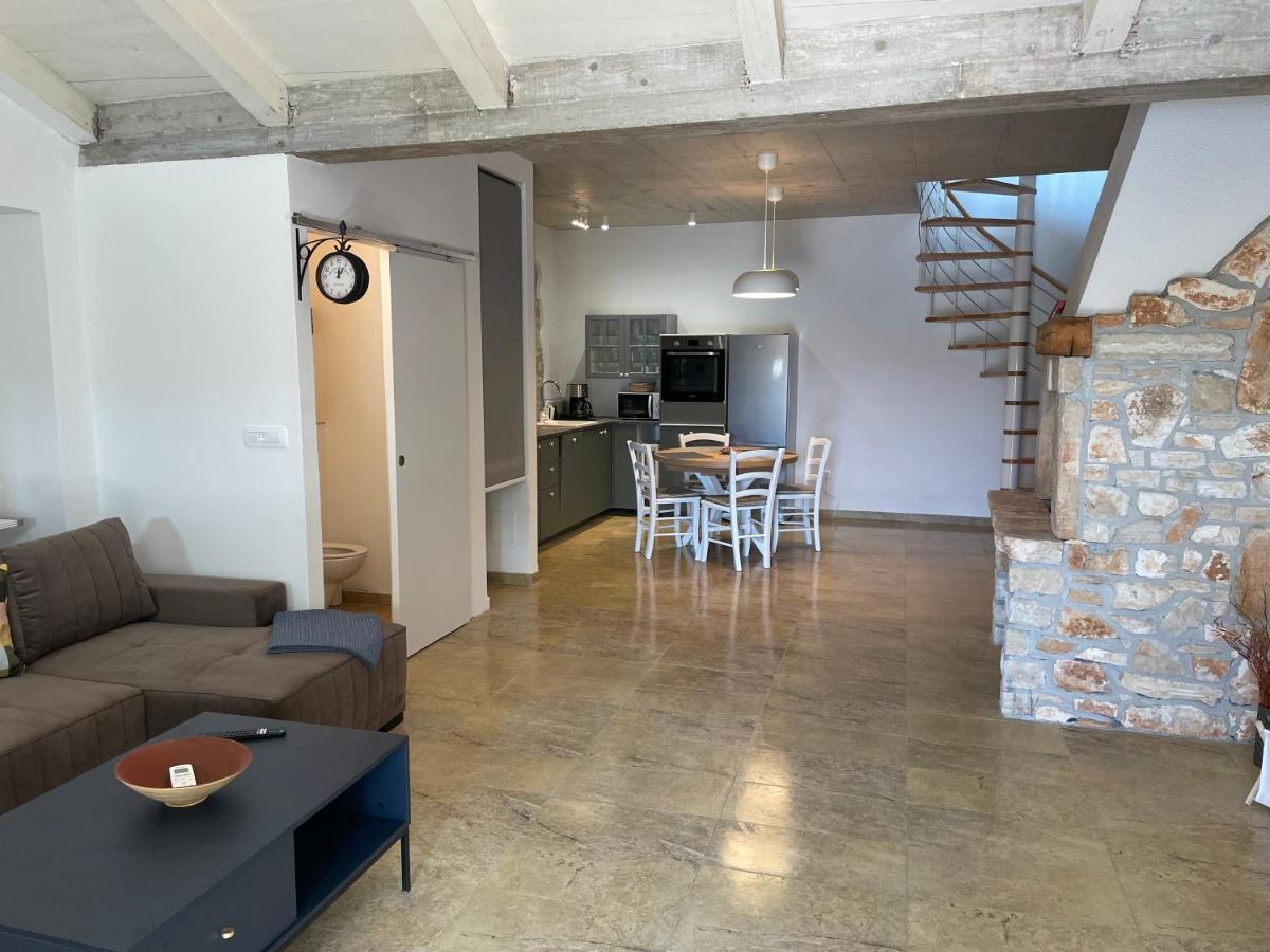 Holiday Home Ava1 With Pool & Holiday Home Ava2 With Whirlpool Baderna Extérieur photo